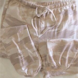 Pink Camo lightweight jogger - Small
